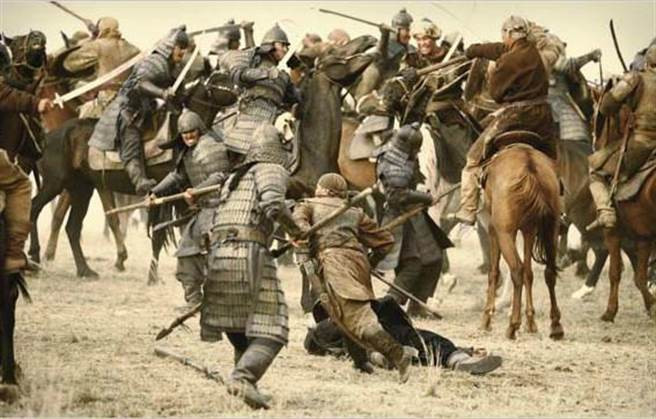 為什麼在古代戰爭中騎兵至關重要？不就是比別人多了一匹馬嗎？